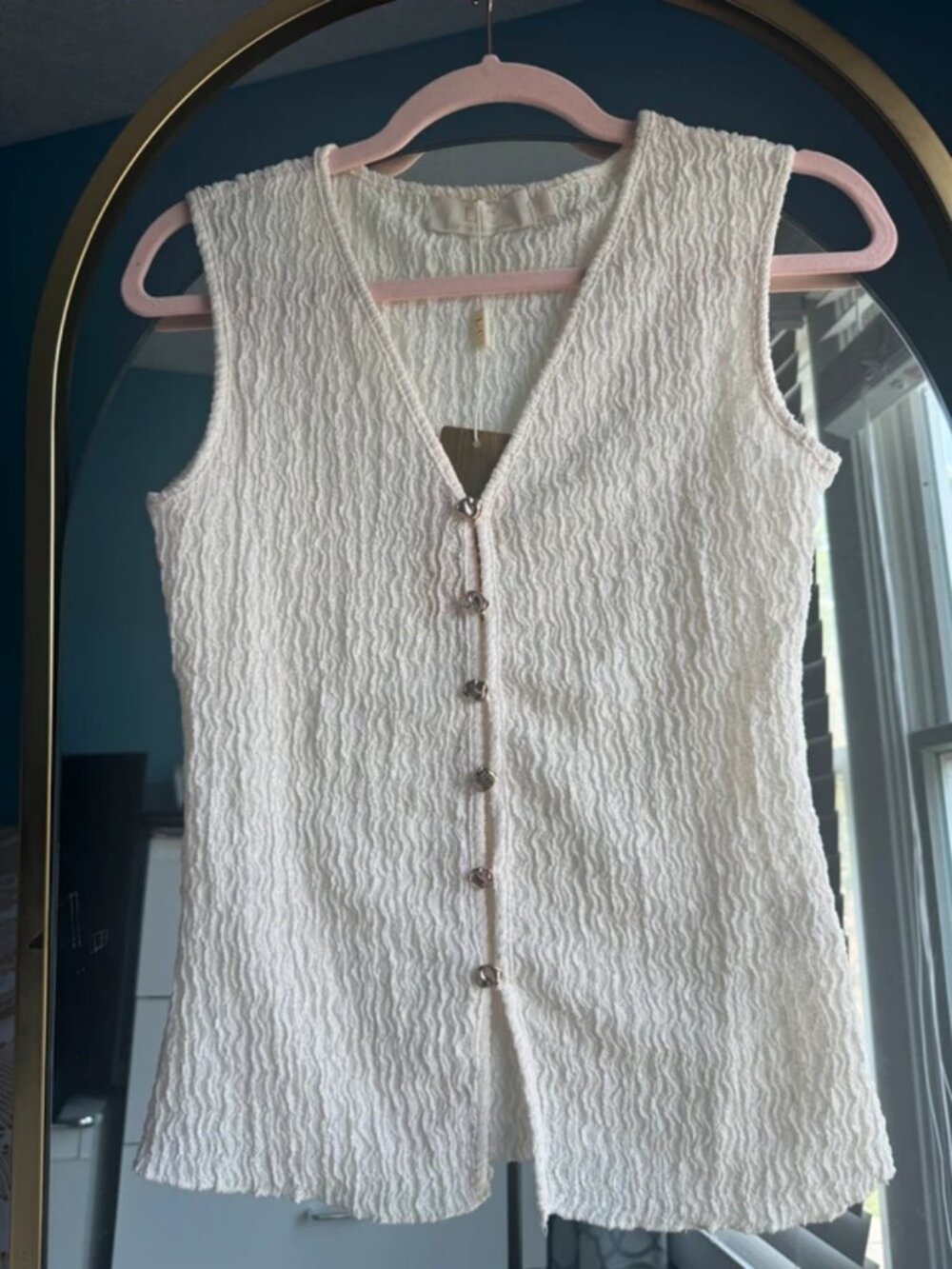 Lizette Collection White Bone Sleeveless Vest Top (Size L)